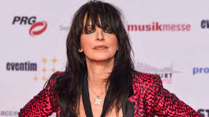 May 24, 2021 · the latest tweets from 🌸 nena peculiar 🌸 top 0% (@nena_peculiar). Wegen Corona Ausserungen Nena Konzert In Tussling Abgesagt Br24