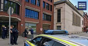 Generally most of the top apps on android store have rating of 4+. Uksa4lm5yu9ynm