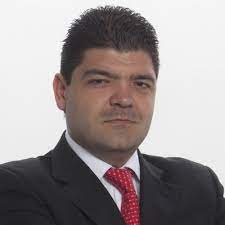Colombia él es juan diego gómez, el representante conservador que será presidente del senado el senador antioqueño fue relacionado con el escandalo de odebrecht. Juan Diego Gomez Dismedicasa Twitter