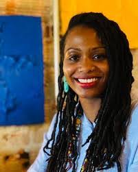 Michelle Wade's Instagram, Twitter & Facebook