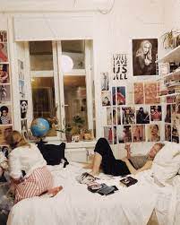 Artsy Farsty On Instagram Fashion Style Grungetumblr Grunge Softgrunge Hipster Hippie Urban Vintage Ootd Outfi Dorm Room Essentials Bedroom Decor Room Inspo