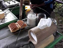 Deskripsi panganan tradisional cenil dalam bahasa jawa. Ini Dia 12 Jajanan Pasar Tradisional Khas Jawa Barat Garnesia Com