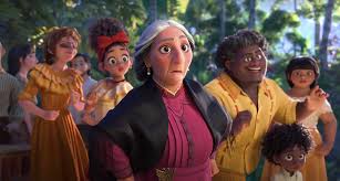 Begleite uns auf filmpremieren, interviews und unseren filmchecks mit den stars. Glitter Magazine Disney Releases Vibrant First Trailer For New Movie Encanto