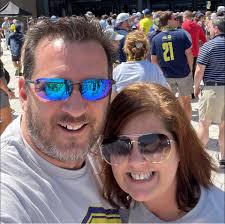 Recommend boat upholstery folks in the Shoals. Great work for a fair price?