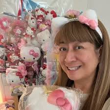 Stephanie Bronson (@bronsons_shop_of_horror) • Instagram photos and videos