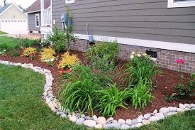 Bordures De Jardin 40 Idees Super Originales Sur Les Designs Les Plus Repandus Bordure Jardin Bordure Pelouse Jardins