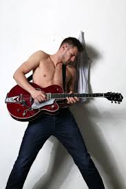 In january 2021 we have a turnover of 100 %. Frauenschwarm Paul Pizzera Ist Unter Der Haube