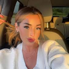 What thriller book has black pages?