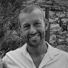 Derek Hamada's Instagram, Twitter & Facebook