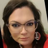 Amanda Harrah's Instagram, Twitter & Facebook