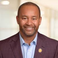 Cedric Lockhart's Instagram, Twitter & Facebook