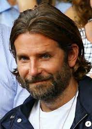 Pin By Mon Ber On Bradeley Cooper Bradley Cooper Hair Bradley Cooper Hot Bradley Cooper Shirtless