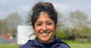 Sonya Kent's Instagram, Twitter & Facebook