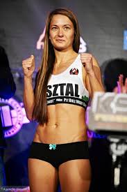 Lodzianie W Elicie Mma Teraz Czas Na Karoline Kowalkiewicz Mma Women Female Mma Fighters Ufc Women