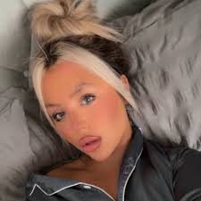 Ruby Costello (@RubyCostello6)