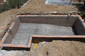 Swimming Pool Concrete Diy Swimming Pool Swimming Pool Construction Swimming Pools