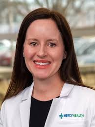 Heidi Davies's Instagram, Twitter & Facebook