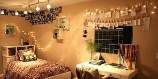 Anda bisa memanfaatkannya dengan cara membuat hiasan dinding kamar buatan sendiri. 5 Cara Membuat Hiasan Dinding Kamar Buatan Sendiri Dijamin Bakal Jadi Estetik Diadona Id