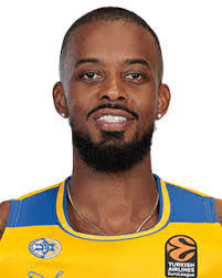 Winfred King's Instagram, Twitter & Facebook