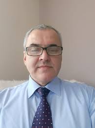 Avem un tap alpin care are diaree si o posibila intoxicatie cu  cereale(grau).Mentionez ca nu se ridica de jos.Ce am putea sa ii dam ?