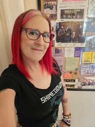 Hey Octane! It's your favorite redheaded Waldo again, Jamie the Traveling  Bead Girl and tonight you guys can find me in Grand Rapids Michigan at Van  Andel Arena for Shinedown: Dance, Kid,
