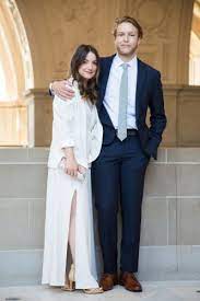 12 City Hall Weddings That Will Make You Believe In True Love Plus Size Wedding Dresses City Hall Wedding Dress City Wedding Dress City Hall Wedding