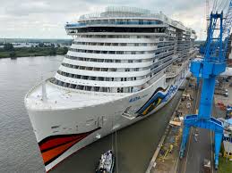 Maybe you would like to learn more about one of these? Aidacosma Hat Baudock Der Meyer Werft Verlassen Ems Vechte Welle