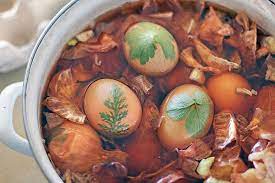 The best way to compost onions is to chop them into small pieces before adding them into your composting bin. 8 Onion Skin Uses You Wish To Knew Before Balcony Garden Web