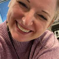 Cara Kelley's Instagram, Twitter & Facebook