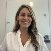 Caroline Pulliam's Instagram, Twitter & Facebook