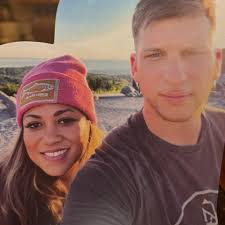 Comment LUV below $5.00 Glittery Gesture