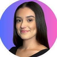 Yazmin Valle's Instagram, Twitter & Facebook