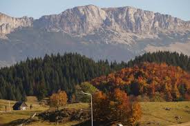La munte este frig in perioada asta.! Weekend De ToamnÄ Ce PoÈi Face Èi Unde SÄ CÄlÄtoreÈti Blogul Eximtur