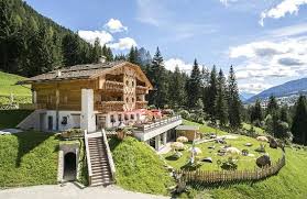Pera di fassa personaggi pozza di fassa promozione sociale pubblica utilità riflettiamo salute sci scuola e studenti segnalazioni e urla senza categoria soccorso alpino solidarietà soraga sport e benessere storia teatro. Visita Guidata Della Stalla Recensioni Su Agritur Agua Biencia Pera Di Fassa Tripadvisor