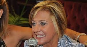 Elisa Russo morta per Covid a 53 anni a Napoli: l'imprenditrice e politica  aveva fondato l'associazione La forza delle donne”