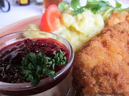 Pork Wiener Schnitzel With Potato Salad And Cranberry Sauce Wienerschnitzel Vom Schwein Ca Wiener Schnitzel Wienerschnitzel Food For Thought