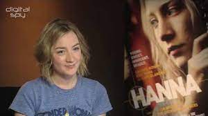 Полное имя — сирша уна ронан (saoirse una ronan). Saoirse Ronan Won T Star In The Hobbit
