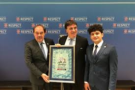 Tff başkanı yıldırım demirören, dün 2024 avrupa futbol şampiyonası adaylık dosyasını uefa'ya teslim etti. 2024 Avrupa Futbol Sampiyonasi Adaylik Dosyasi Uefa Ya Teslim Edildi Yenibirlik Gazetesi