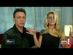 Courtney was 16, and hutchison was 51, and they later revealed that they felt. Cnn Ridiculist Classic Courtney Stodden And Doug Hutchison Land On The Ridiculist Youtube