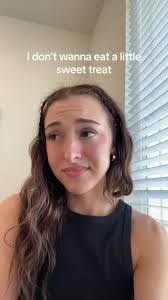 Abby Beyer's Instagram, Twitter & Facebook