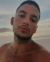 Brandon Navarro (@brandonnro) · Instagram photos and Reels