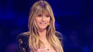 Rein fachlich betrachtet hat soulin die besten voraussetzungen für eine steile karriere im modelbusiness. Gntm Finale 2021 Fans Stinksauer Heidi Klum Spoilert Finalistinnen Vor Dem Halbfinale News De