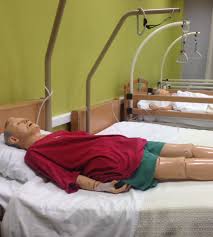 Le métier souffre aujourd'hui d'une crise de vocation. Aide Soignant Nouvelle Reglementation Formation Tournai Leuze Actualites Ipeps Tournai Leuze Etudier En Hainaut