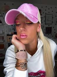 Hi Beauty's!!! Since we have so many new Beauty's here I wanted to  introduce myself and welcome you all to the family! My name is Khrista I am  33 I am NOT