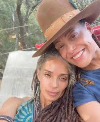 Cree Summer, Alicia Keys & Lisa Bonet