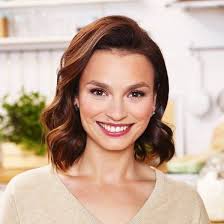 Anna Starmach's Instagram, Facebook & TikTok