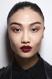 As temperatures cool off and flurries give way to blizzards, avoid the urge to stay inside all winter. Essential Winter Makeup Tips For The Snow Queen In You Stylecaster