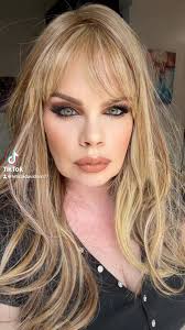 The perfect #fall transition hair color. Still loving my #synthetichairwigs.