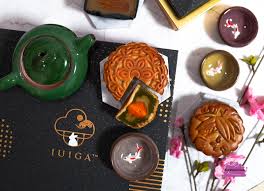 Do you always wondering what is best mooncake brand from malaysia? Lifestyle Brand Iuiga S First Mooncake Launch With A Darker Than Black Mooncake Oo Foodielicious