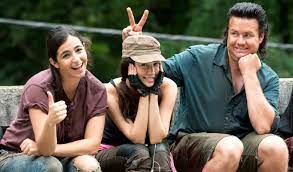 Masterson was born on long island, new york to carol masterson (a manager) and joe reaiche, a lebanese australian former rugby league player with the sydney roosters and the south sydney rabbitohs. The Walking Dead Fan We Bet You Didn T Spot Ashton Kutcher S Sister Shemazing